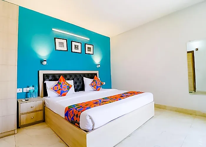 Roomshala 173 Royal Inn Vinod Nagar