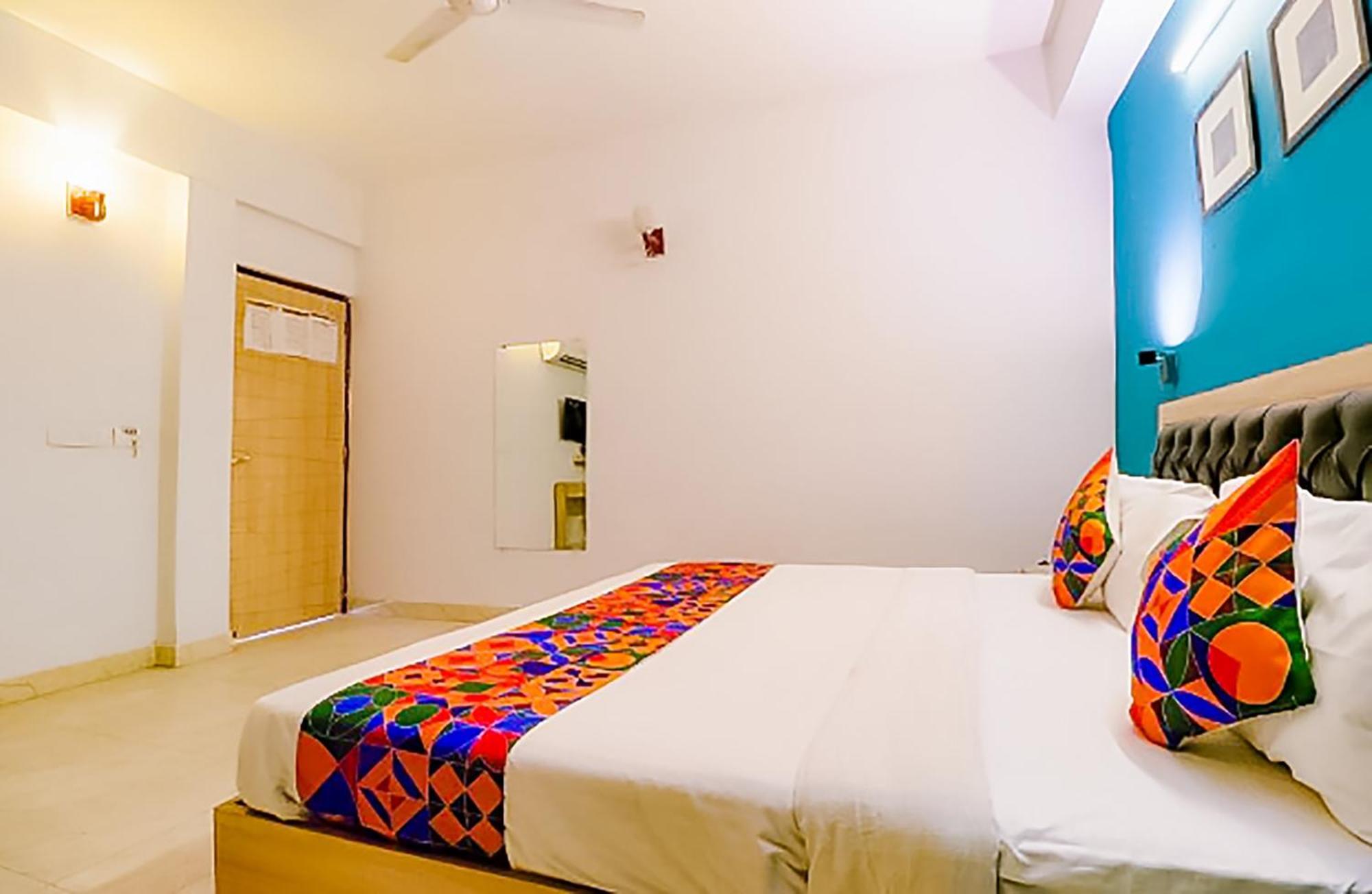 Roomshala 173 Royal Vinod Nagar