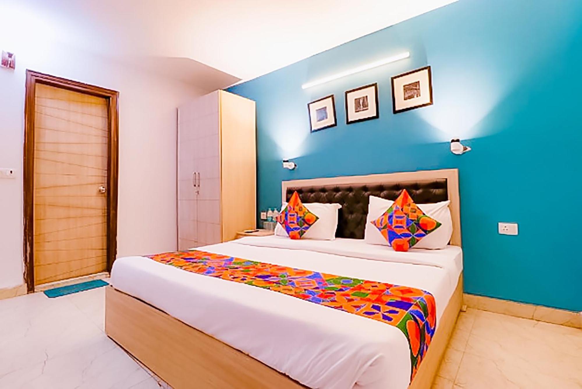 Roomshala 173 Royal Vinod Nagar